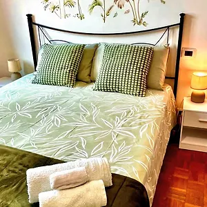 https://apt-andrea-e-sofia-fiera-milano.it-lombardy.com